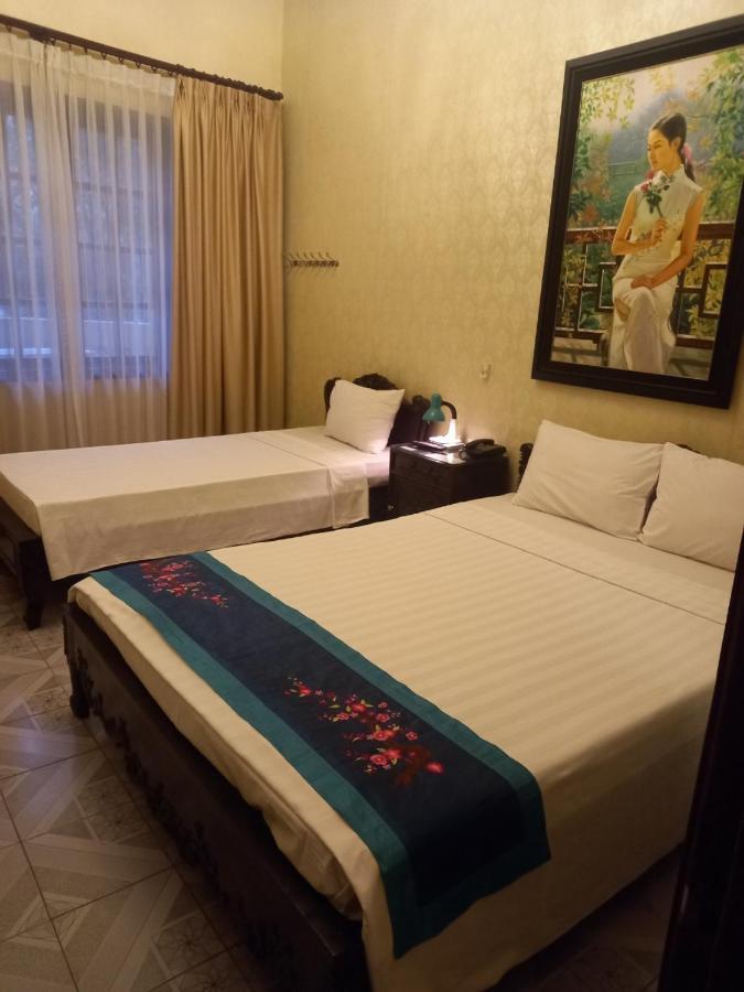 Lucky Central Hotel & Travel Hanoi Buitenkant foto